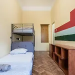 Baroque & Coworking Hostel