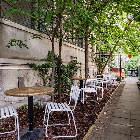 Baroque & Coworking * بودابست