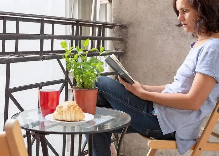 Baroque & Coworking 호스텔