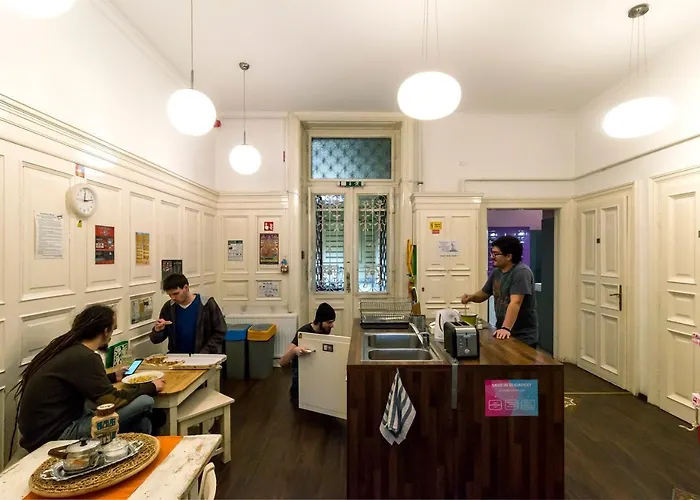 호스텔 Baroque & Coworking 부다페스트