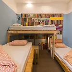 Baroque & Coworking بيت شباب بودابست
