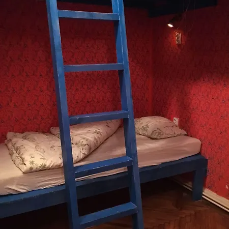 Baroque & Coworking Hostel