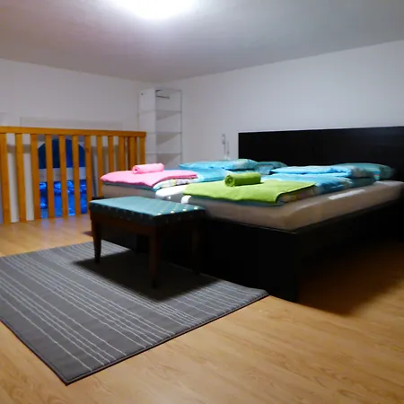 Hostel Baroque & Coworking *