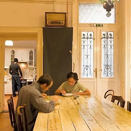 Hostel Baroque & Coworking Budapest
