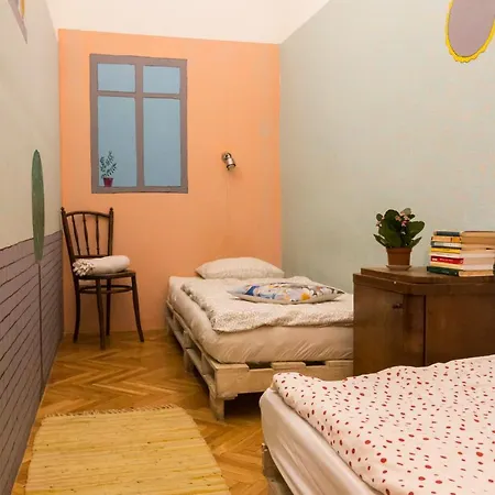 Hostel Baroque & Coworking Budapest