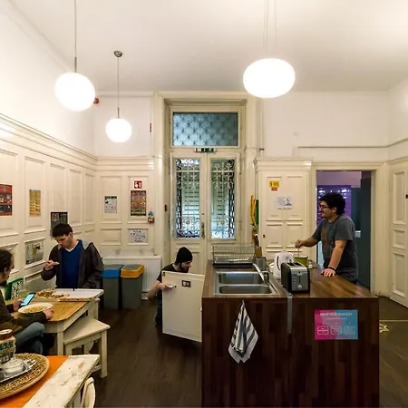 Hostel Baroque & Coworking Budapest