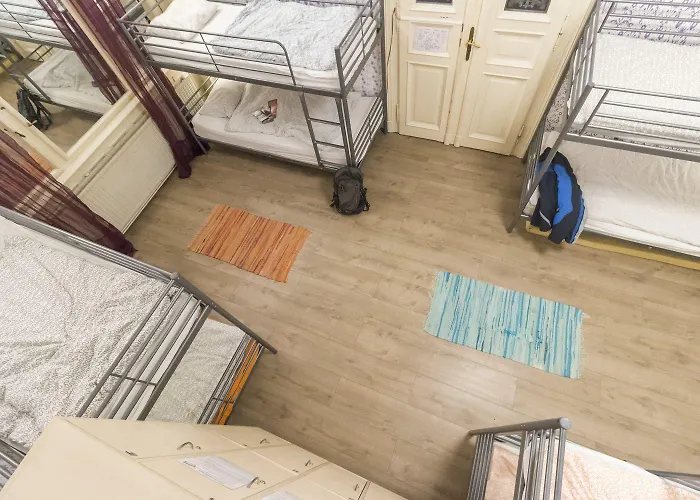 Baroque Hostel&coworking