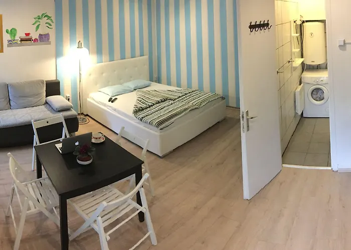 Baroque Hostel&coworking