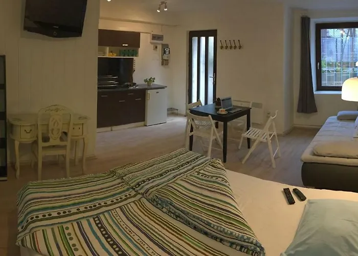 Baroque Hostel&coworking