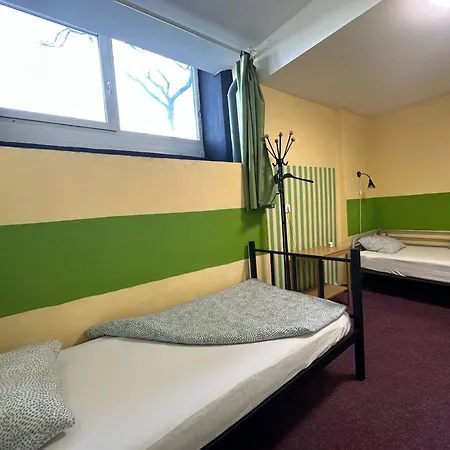 Baroque & Coworking Hostel *
