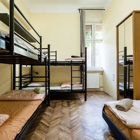 旅馆 Baroque & Coworking 布达佩斯